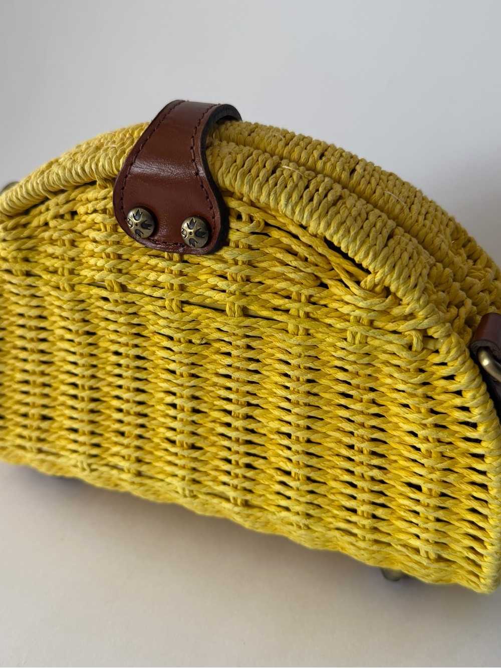 Patricia Nash Wicker Bonelle Dome Crossbody bag Yellow - Picture 3 of 12